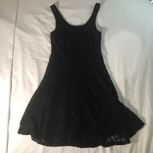 Short Black Lace Sleeveless Dress